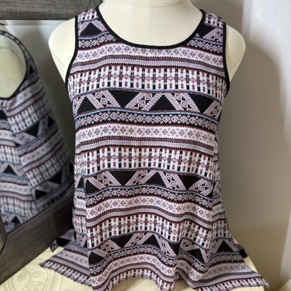 Zac & Rachel Black and Pink Graphic Tank Top